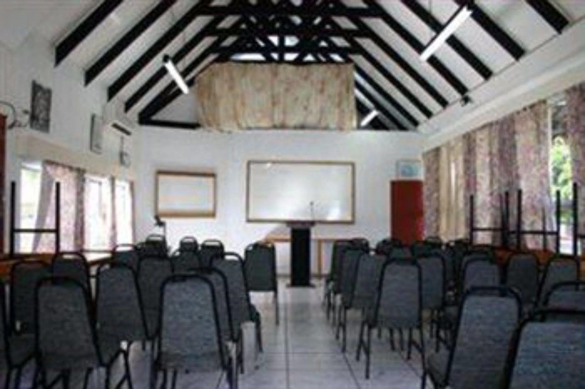 Capricorn Apartment Hotel Suva Esterno foto
